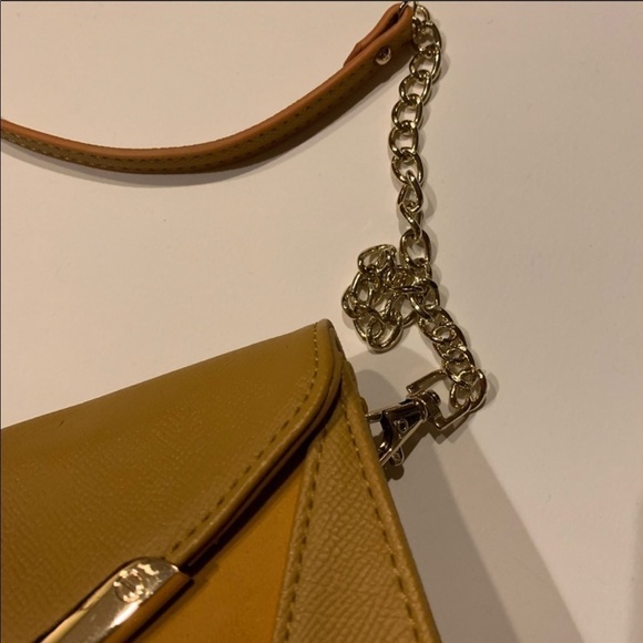 Poverty Flats by Rain Mustard Crossbody Bag - Picture 3 of 6